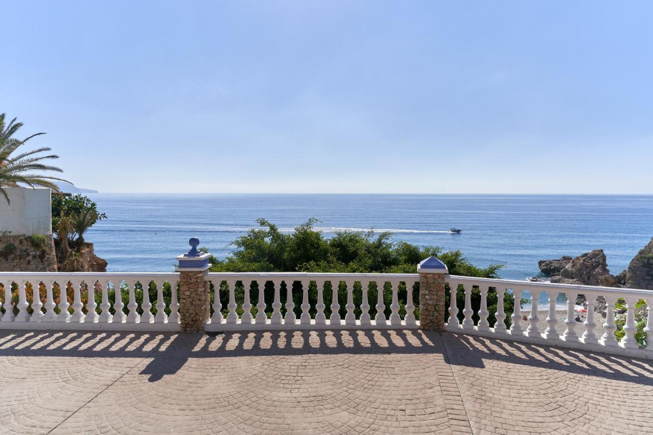 Apartamento Carabeo 23- Acceso A La Playa Nerja Exterior foto
