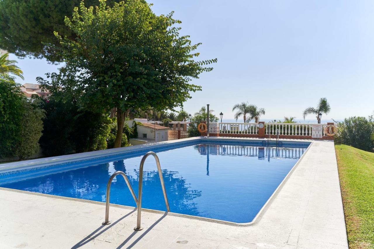 Apartamento Carabeo 23- Acceso A La Playa Nerja Exterior foto